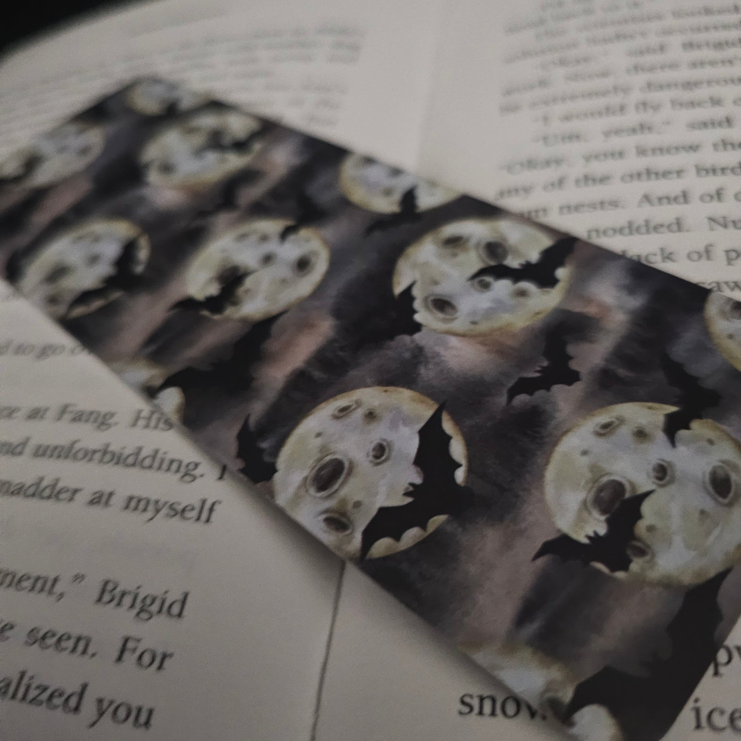 Its freakin bats  - Bookmark